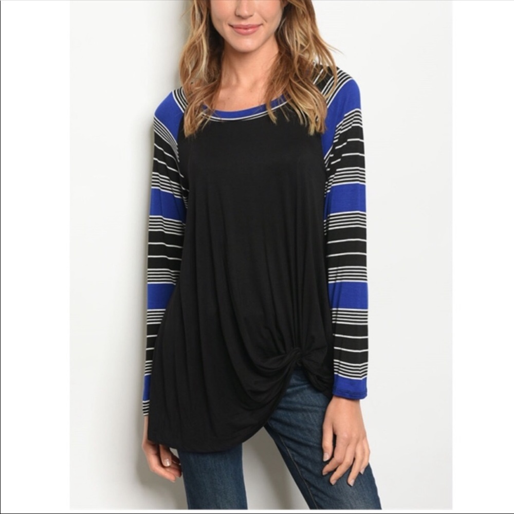 🆕 Beautiful Black Top with Striped Sleeves
